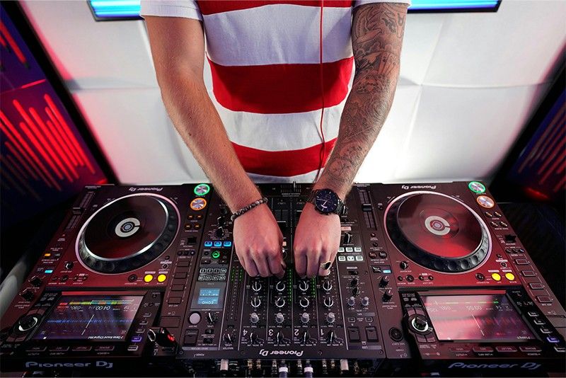 dj social media profile.jpg